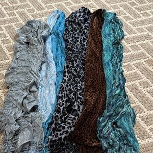 Set of 5 Stylish Scarves in Various Patterns
